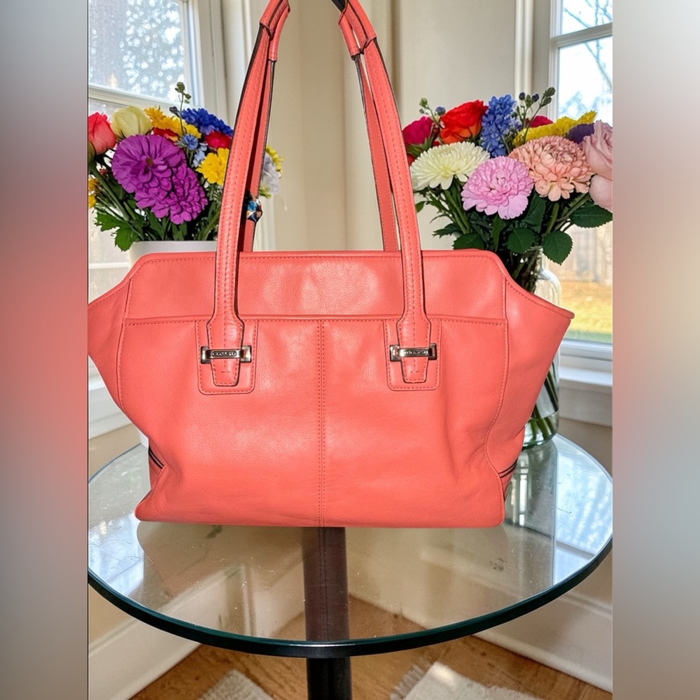 5 piece Coach Taylor Alexis Leather Carryall Tote EUC in Coral Pink - Picture 2 of 15